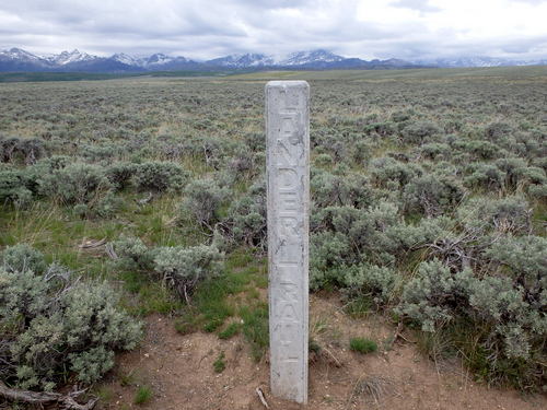 GDMBR: A Trail Marker for the Lander [Cutoff] Trail.